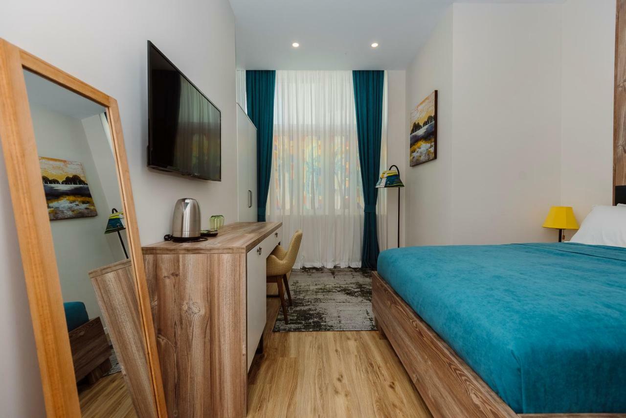Boulevard Hotel 4*